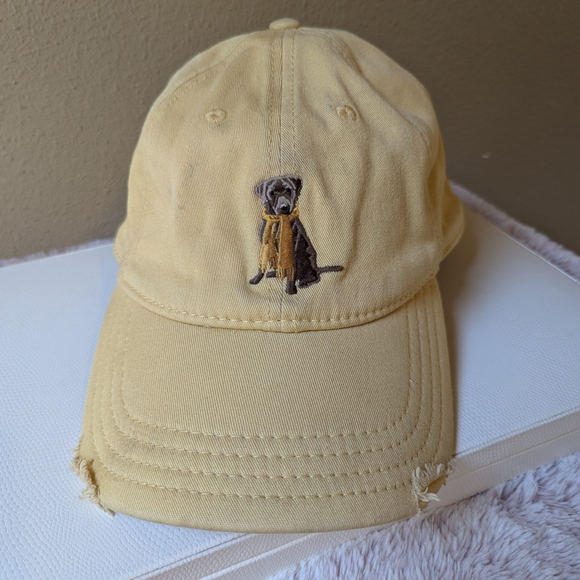 Daniel Cremieux Other - Daniel Cremieux Mustard Cap with Dog Embroidery
